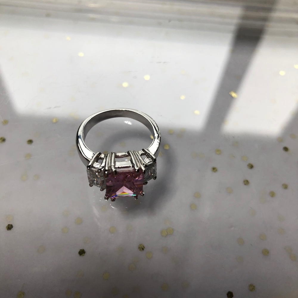 Ring - Picture 4 of 5